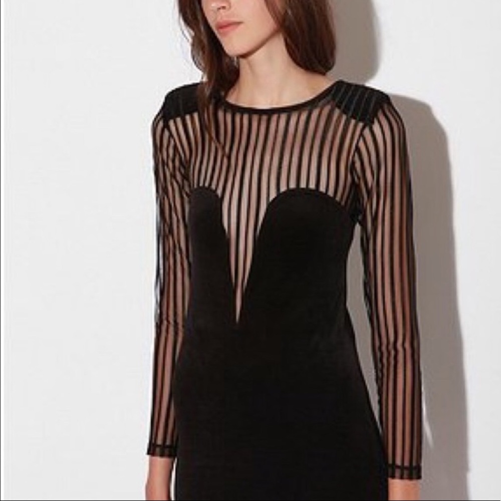 GREAT NEW YEARS DRESS! NWT ASOS M velvet dress.